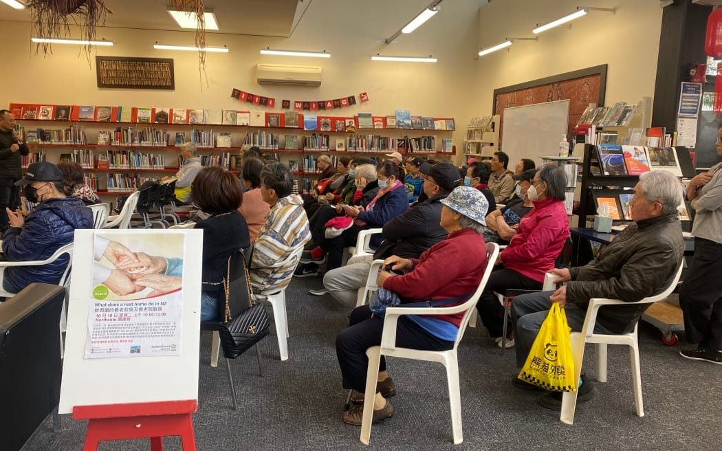 新西兰65岁以上华人已超4万,当你老了,在新西兰如何养老?