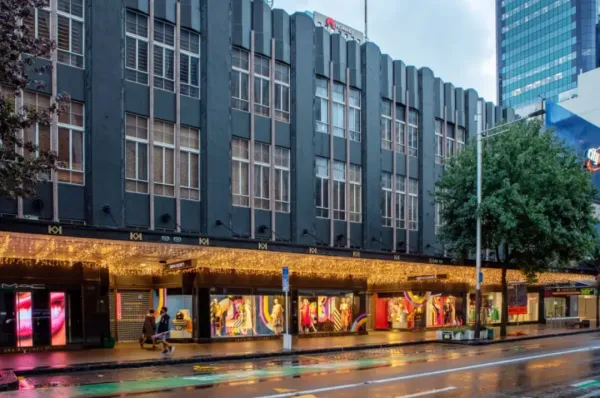 奥克兰Smith & Caughey’s宣布彻底关门，原因披露