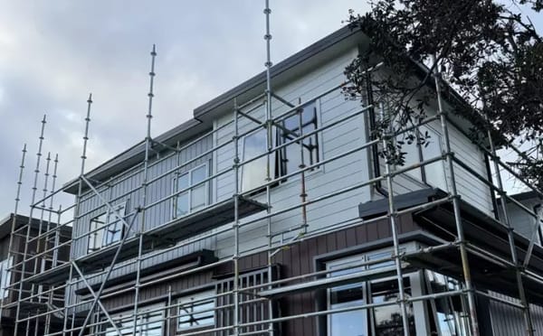 奥克兰华人开发商破产，欠款千万卖豪宅