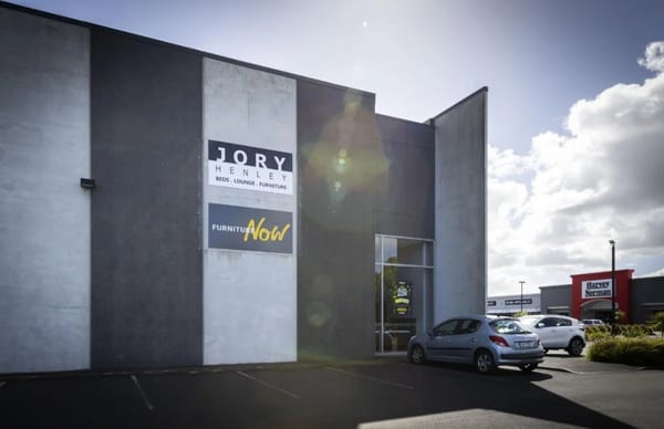 新西兰华人家具品牌资金链断裂，多家门店关门