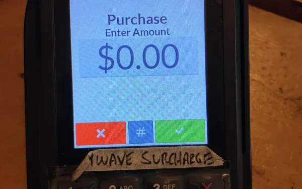 PayWave手续费有多高？付款前先算笔账